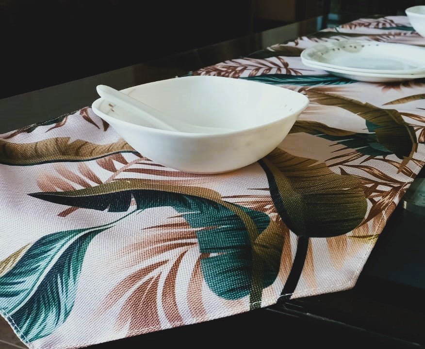 Alba Leaf Table Runner